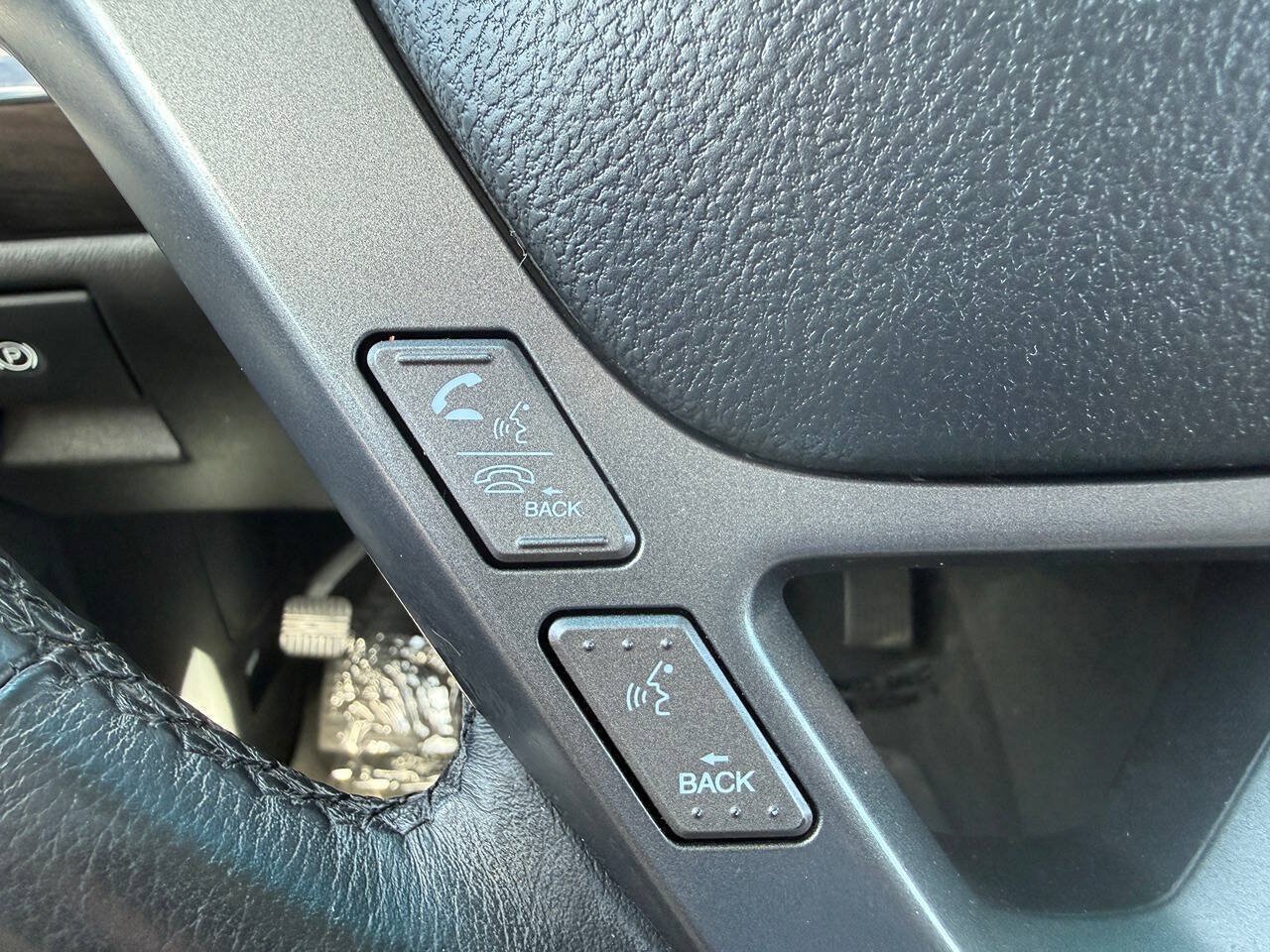 Used 2007 Acura MDX w/ Tech & Entertainment Pkg AWD/4WD image 35