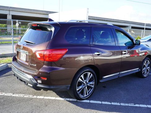Used 2020 Nissan Pathfinder Platinum image 27