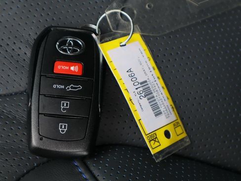 Used 2026 Toyota Sequoia Platinum AWD/4WD image 37