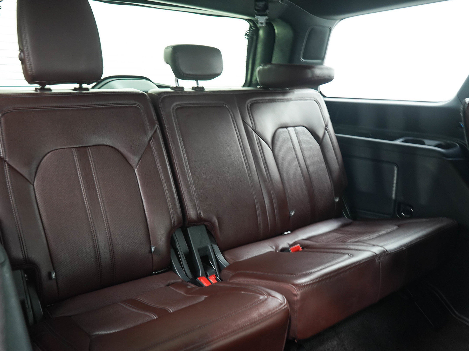 Used 2023 Ford Expedition Limited AWD/4WD image 15