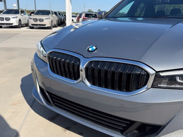 Used 2026 BMW 330i Sedan RWD image 2