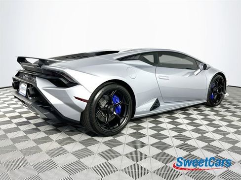 Used 2023 Lamborghini Huracan Tecnica RWD image 7
