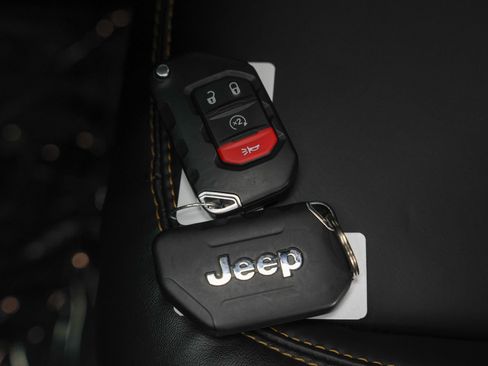 Used 2025 Jeep Wrangler Unlimited Rubicon 392 AWD/4WD image 63