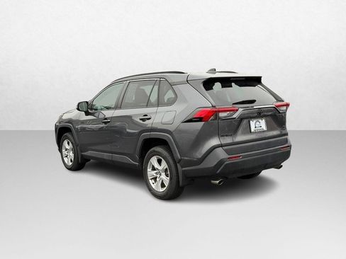 Used 2021 Toyota RAV4 XLE image 3