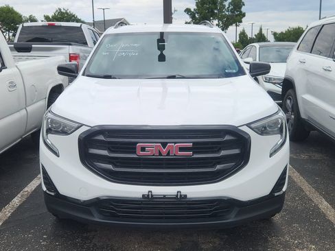 Used 2019 GMC Terrain SLE w/ Driver Convenience Package AWD/4WD image 2