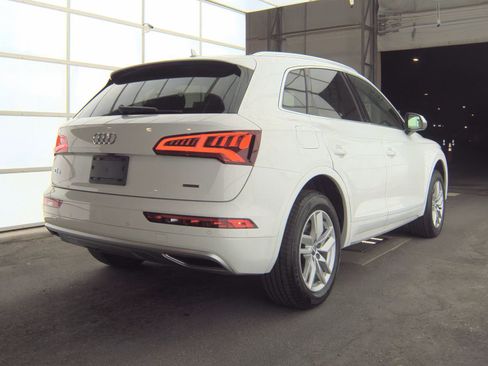 Used 2020 Audi Q5 2.0T Premium w/ Convenience Package image 7