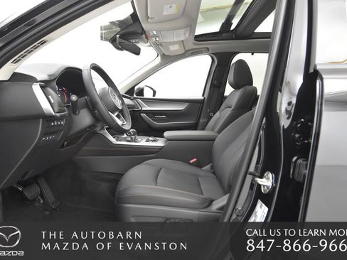 Used 2025 MAZDA CX-70 Plug-In Hybrid w/ Premium Pkg image 32