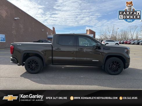 Used 2023 GMC Sierra 1500 Elevation image 1