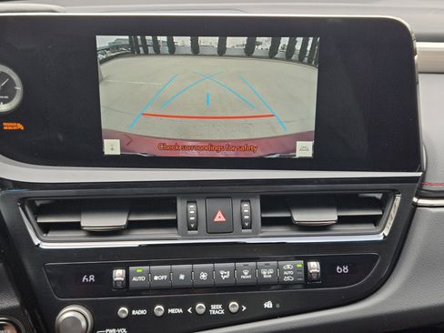 Used 2024 Lexus ES 350 w/ Premium Package image 26