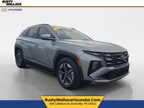 Used 2025 Hyundai Tucson SEL FWD image 1
