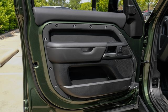 New 2026 Land Rover Defender 110 X-Dynamic SE AWD/4WD image 54