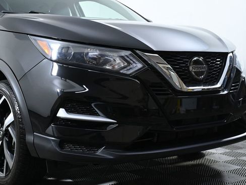 Used 2022 Nissan Rogue Sport SL image 5