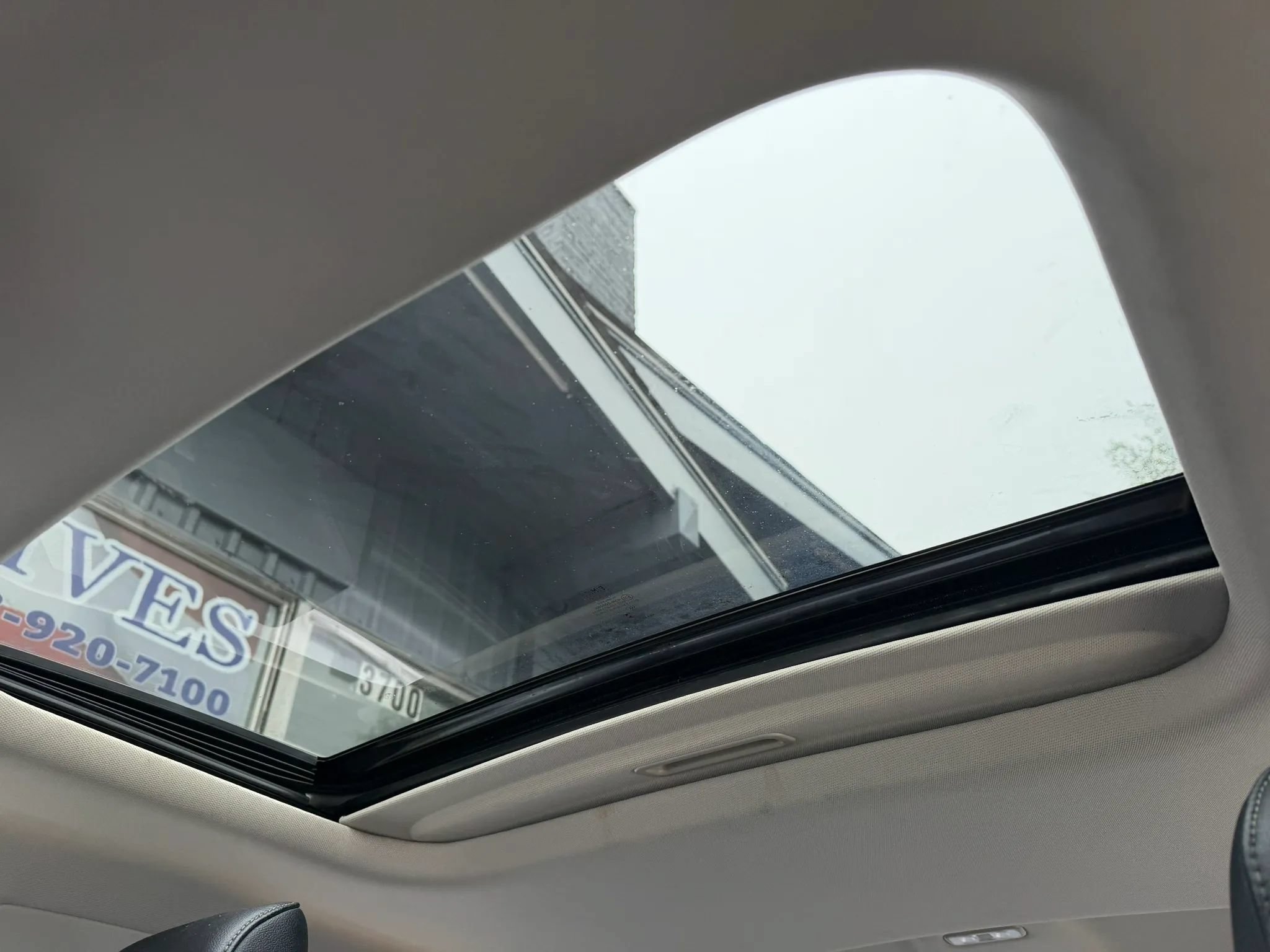 Used 2020 Ford Fusion SEL FWD image 25