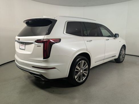 Used 2021 Cadillac XT6 Premium Luxury w/ LPO, Floor Liner Package AWD/4WD image 7