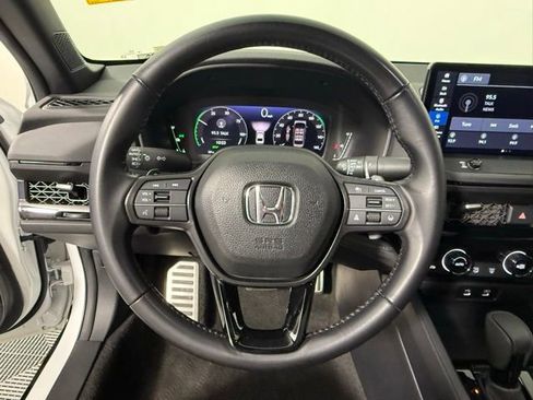 Used 2024 Honda Accord Sport image 17