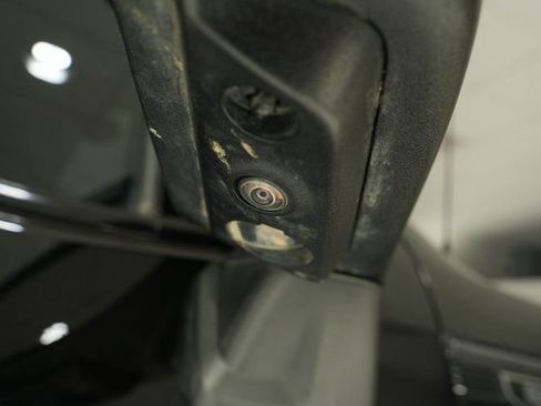 Used 2023 GMC Sierra 1500 AT4 w/ AT4 Premium Package image 7