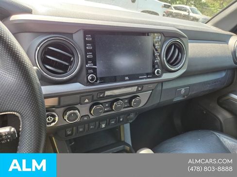 Used 2021 Toyota Tacoma TRD Sport w/ TRD Premium Sport Package AWD/4WD image 18