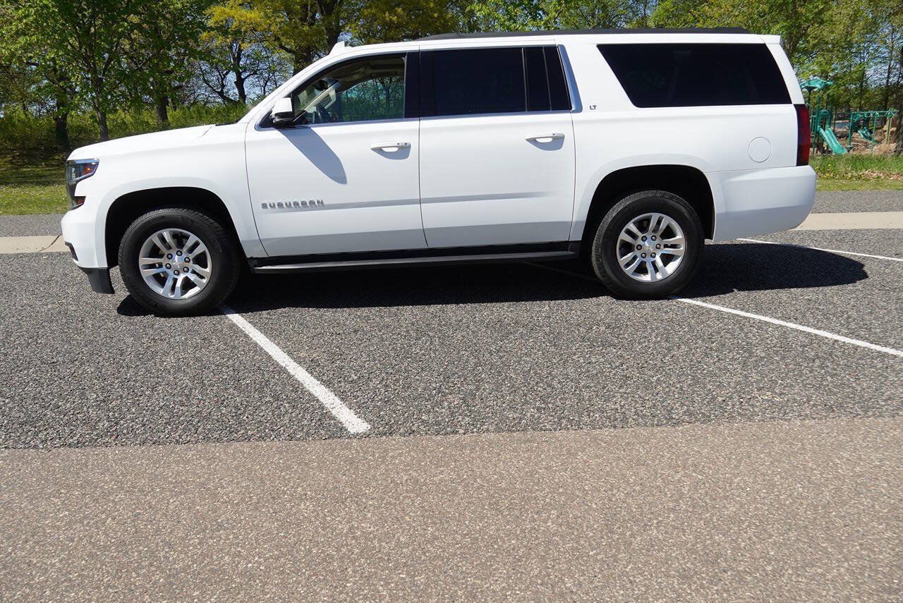 Used 2019 Chevrolet Suburban LT AWD/4WD image 5