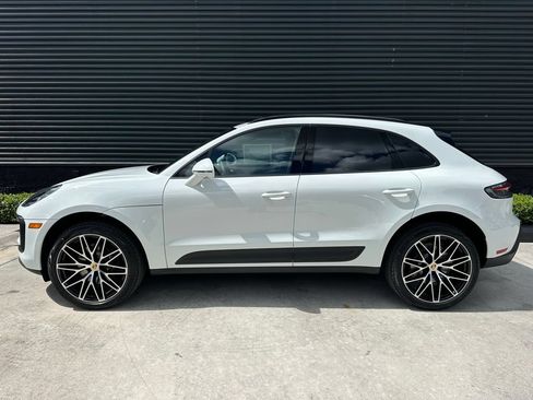 Used 2026 Porsche Macan AWD/4WD image 2