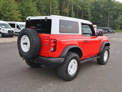 Used 2024 Ford Bronco Heritage Edition AWD/4WD image 7