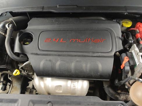 Used 2021 Jeep Compass Latitude image 30