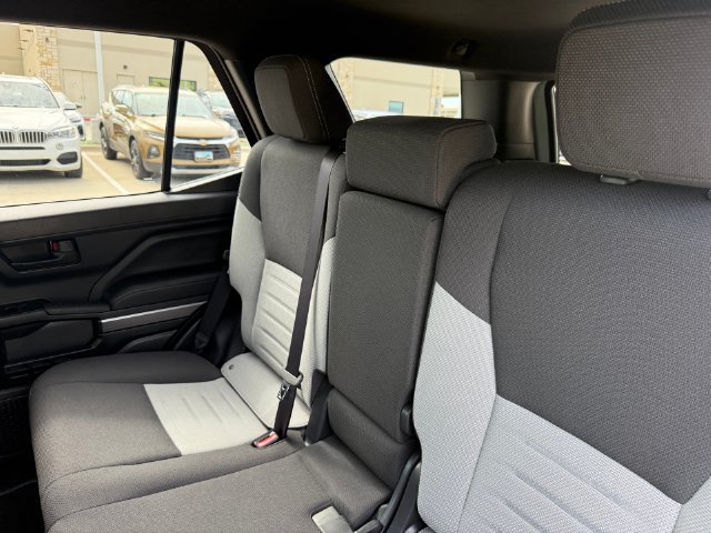 Used 2026 Toyota 4Runner TRD Off-Road AWD/4WD image 27
