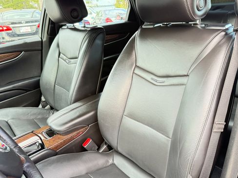 Used 2013 Cadillac XTS Premium image 13