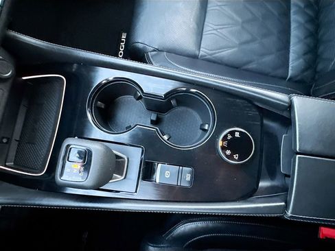 Used 2021 Nissan Rogue Platinum image 25