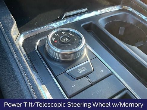 Used 2022 Ford Expedition XLT image 19