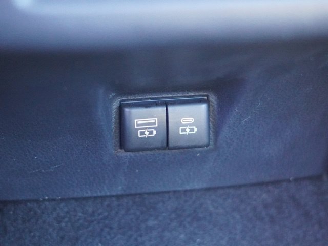 Certified 2025 Toyota Camry SE w/ Convenience Package AWD/4WD image 37