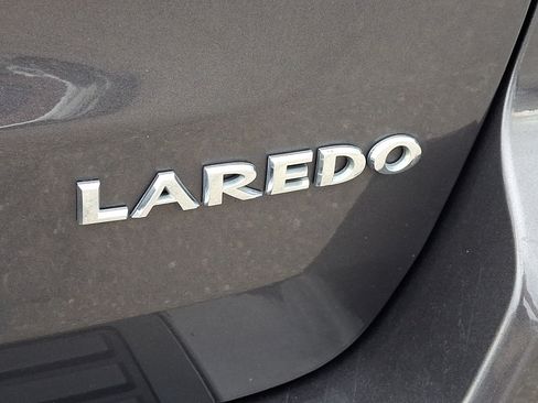 Used 2016 Jeep Grand Cherokee Laredo w/ Quick Order Package 23E AWD/4WD image 29