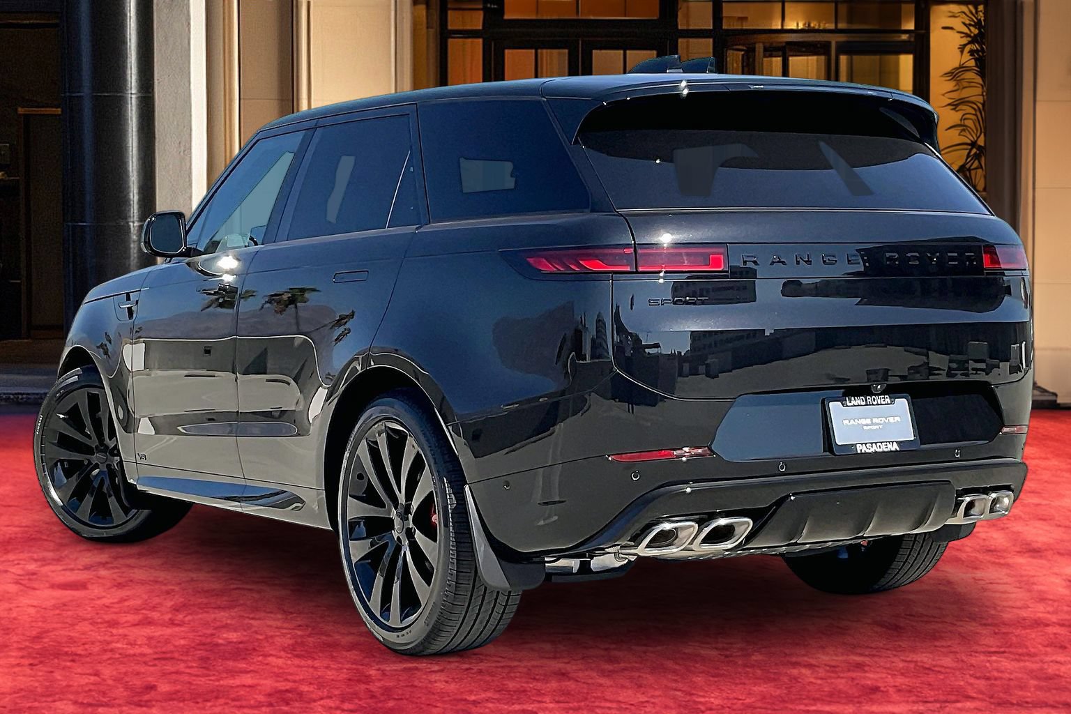 New 2026 Land Rover Range Rover Sport Dynamic SE AWD/4WD image 4