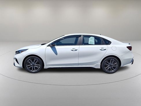 Used 2022 Kia Forte GT-Line w/ GT-Line Technology Package FWD image 6