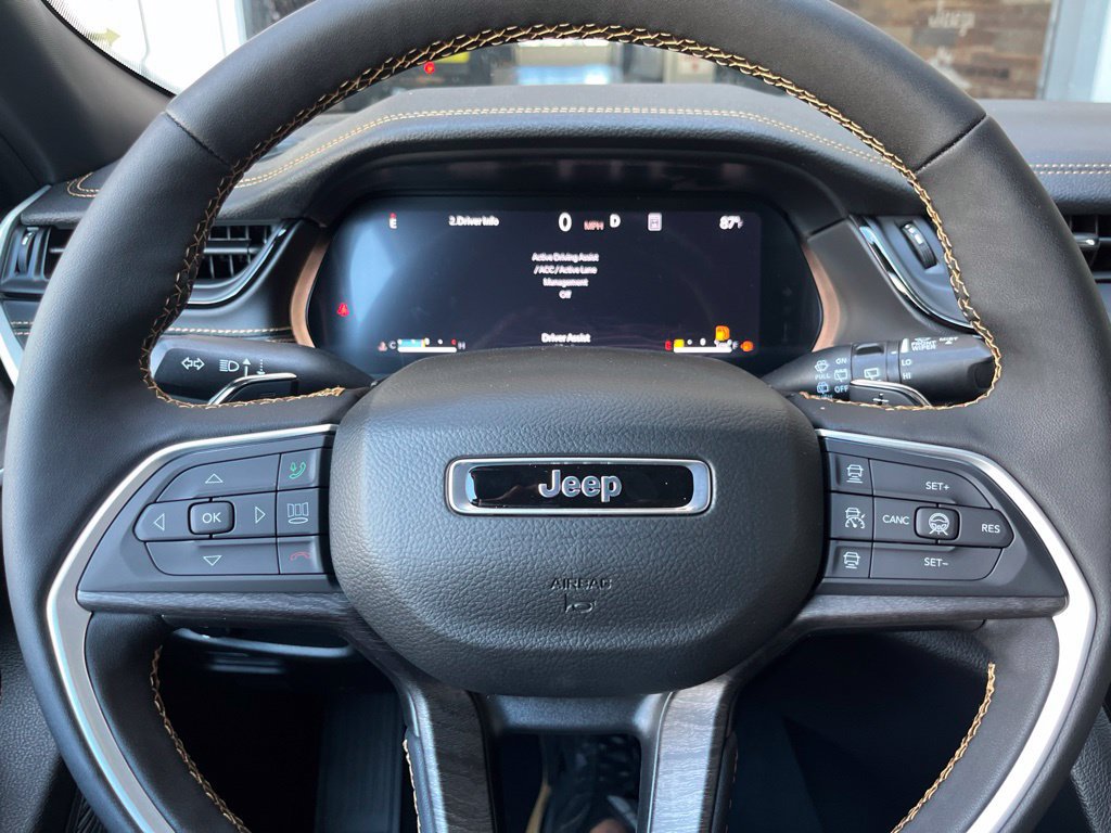 New 2026 Jeep Grand Cherokee Limited AWD/4WD image 28