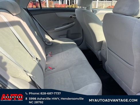 Used 2013 Toyota Corolla LE image 22