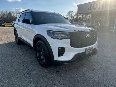 New 2025 Ford Explorer ST image 2