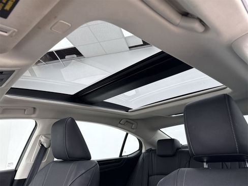 Used 2019 Lexus ES 350 Luxury image 40