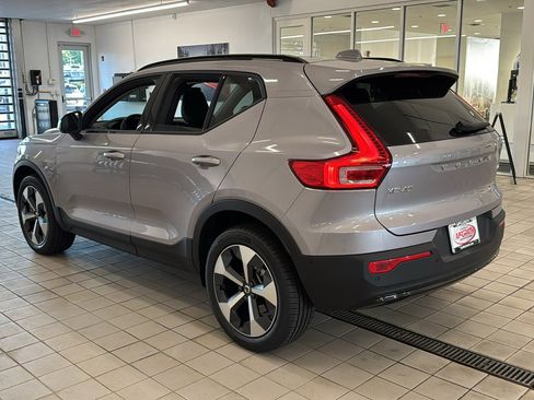 Used 2026 Volvo XC40 B5 Plus w/ Protection Package Premier image 7