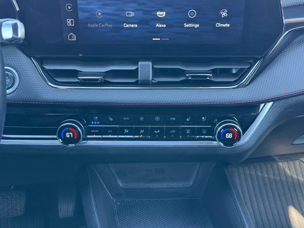 Used 2025 Chevrolet Equinox RS w/ Safety and Technology Package AWD/4WD image 33