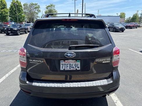 Used 2016 Subaru Forester 2.5i Touring w/ Eyesight & Navigation System AWD/4WD image 4