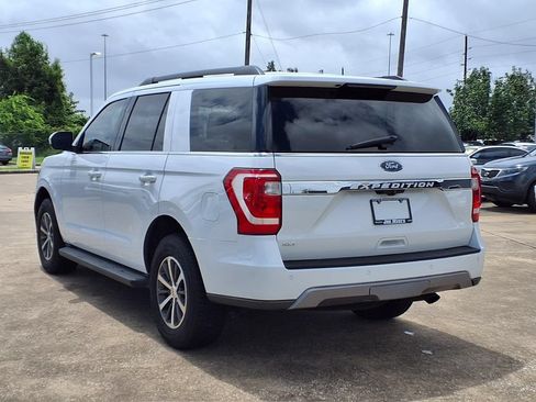 Used 2021 Ford Expedition XLT RWD image 2