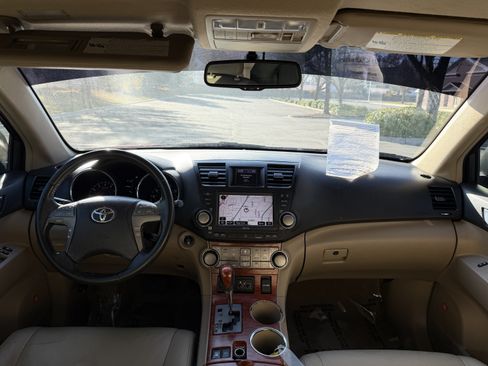 Used 2009 Toyota Highlander Limited AWD/4WD image 18