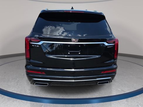 Used 2024 Cadillac XT6 Luxury FWD image 6