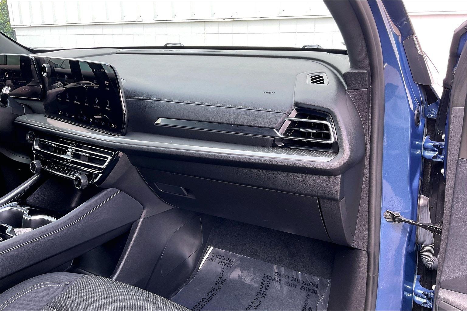 Used 2024 Chevrolet Traverse LS FWD image 21