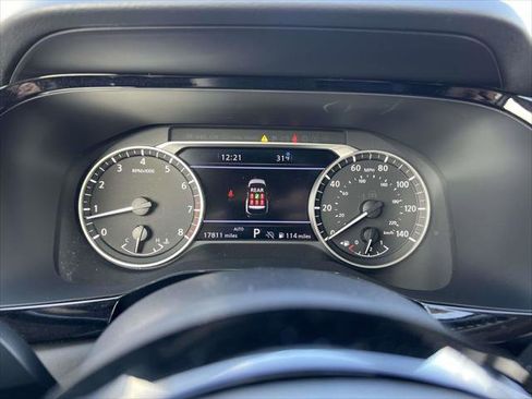 Used 2024 Nissan Pathfinder SL image 25