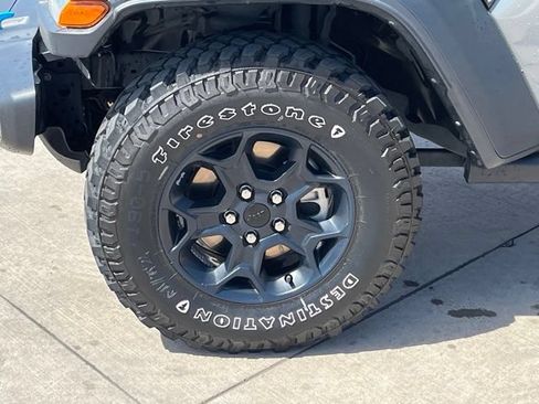 Used 2023 Jeep Wrangler Unlimited AWD/4WD image 7