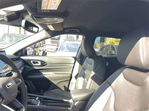 New 2026 Jeep Compass Limited image 11