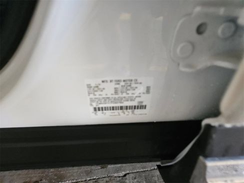 Used 2023 Ford Explorer Limited image 30