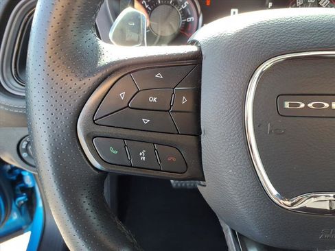 Used 2023 Dodge Challenger SXT w/ Plus Package image 18