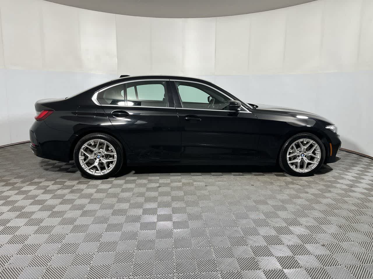 Used 2025 BMW 330i Sedan RWD image 9